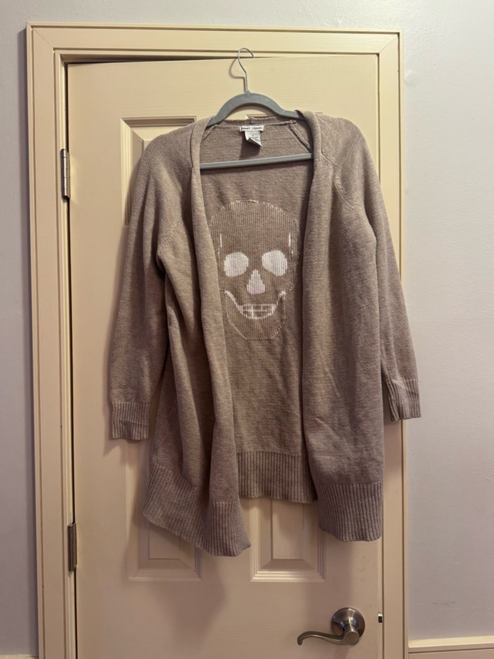Sweet Romeo Taupe Open-Front Cardigan with White Skull - Picture 3 of 5